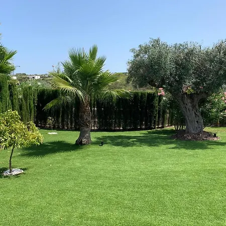 Colinas Ocho Nyaraló